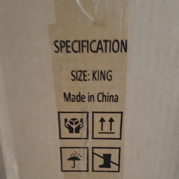 Red Ruffle Comforter Bedding Red - Picture 6 of 9